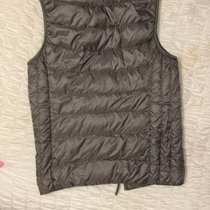 Light down vest